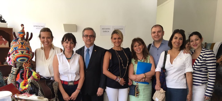 Consulado participa en la Feria de Emprendimiento de la Fundación Damas Colombianas
