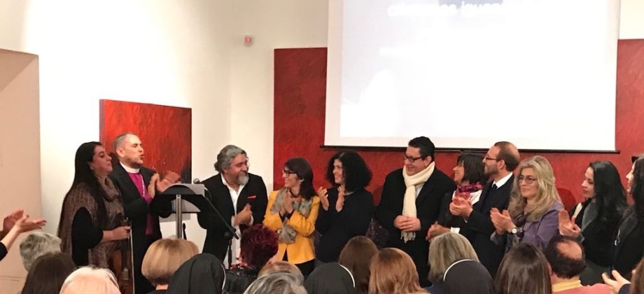 El Consulado de Colombia en Roma realizó una lectura colectiva de la obra Cien Años de Soledad