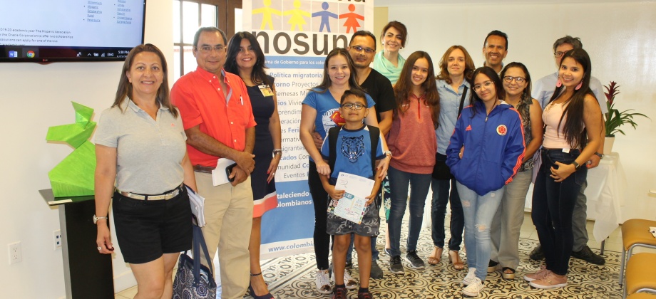 Consulado de Colombia en Miami realizó el taller ¿Quiere que su hijo tenga una carrera universitaria en Estado Unidos?