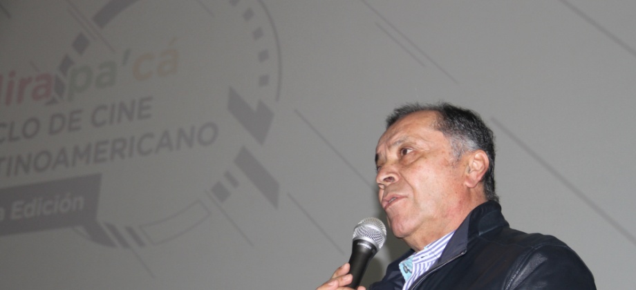 El Embajador Álvaro Pava y el Cónsul Jorge Villamizar Trujillo asistieron a la presentación de la película colombiana en el Segundo Ciclo de Cine Latinoamericano 