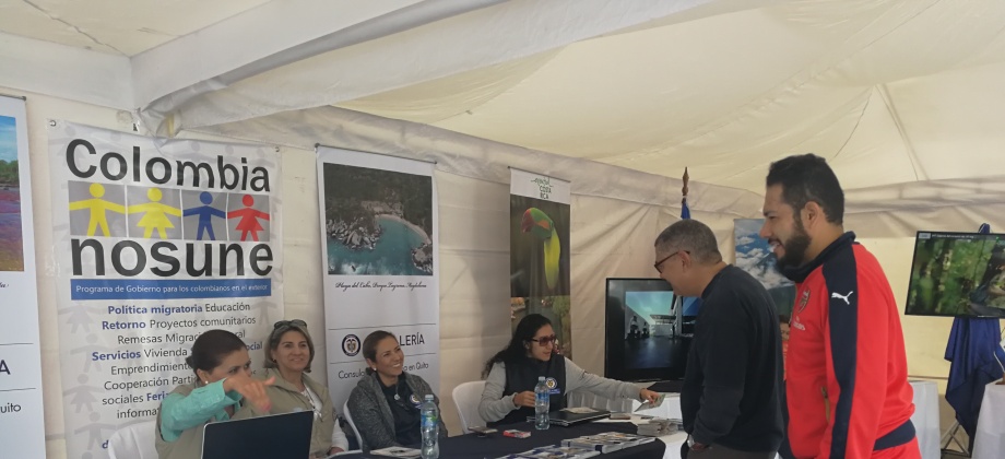 Consulado de Colombia en Quito participó en la feria “Oportunidades sin Fronteras” en el marco de los eventos conmemorativos del Día del Migrante 