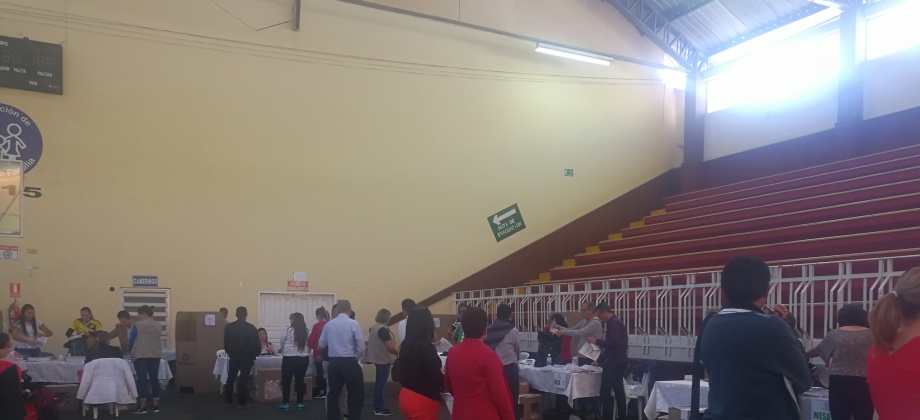 Elecciones para Congreso y consultas interpartidistas culminaron en el Consulado de Colombia en Quito 