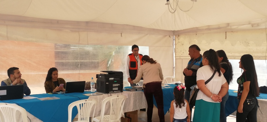 En las instalaciones de la Pontificia Universidad Católica del Ecuador, sede Ambato, el Consulado de Colombia realizó la Jornada sobre Ley de víctimas