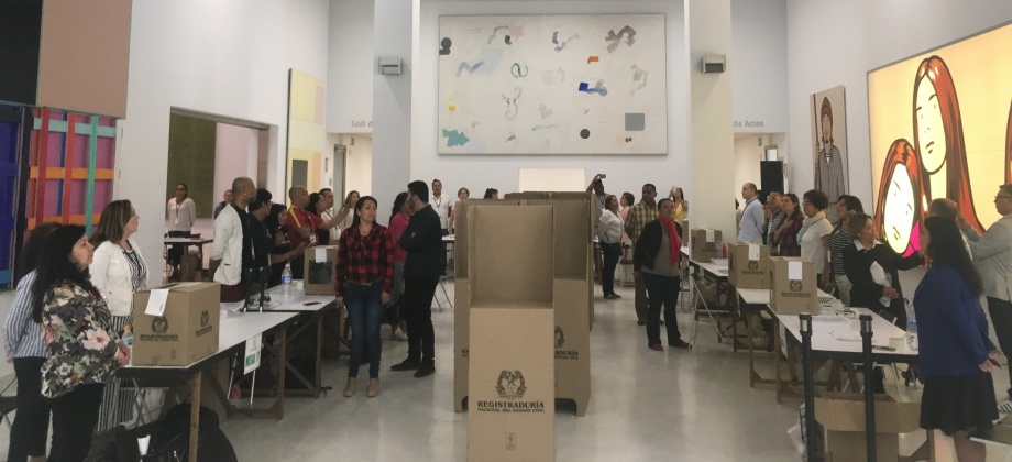 Con total normalidad, en Valencia – España se cerraron las elecciones presidenciales 2018