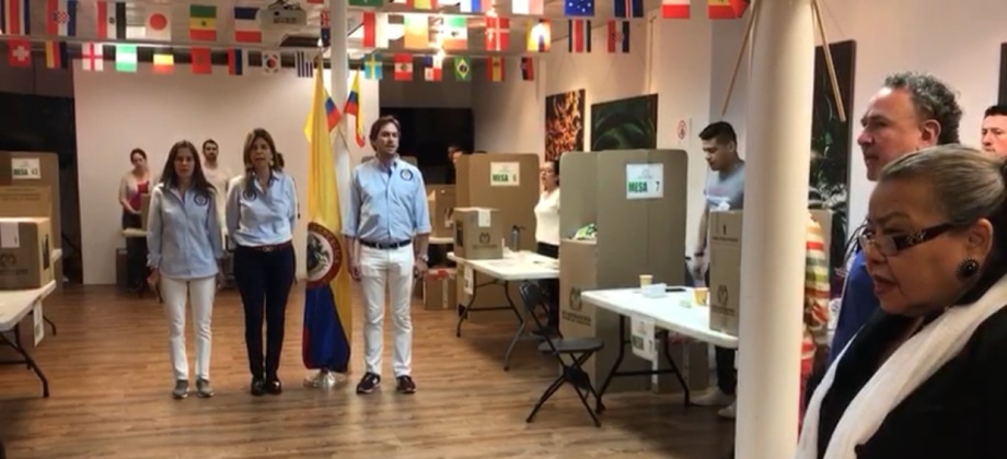Segunda vuelta presidencial 2018 culmina hoy domingo 17 de junio en el Consulado de Colombia en Nueva York