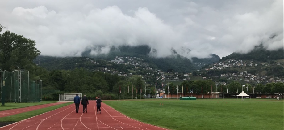 Embajador de Colombia en Suiza recorrió el campo deportivo de Tenero que visitarán los jóvenes de “Diplomacia Deportiva”