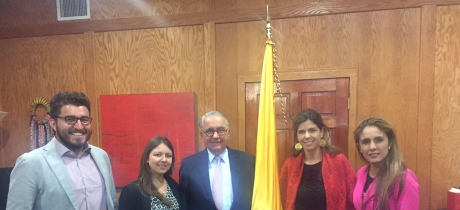 El Consulado de Colombia y la Universidad Javeriana presentaron el Capítulo de Egresados en Nueva York