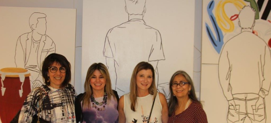 Exposición de los artistas Eduardo Caridi y Juan Sebastián Fernández en el Consulado General Central de Colombia en Miami 