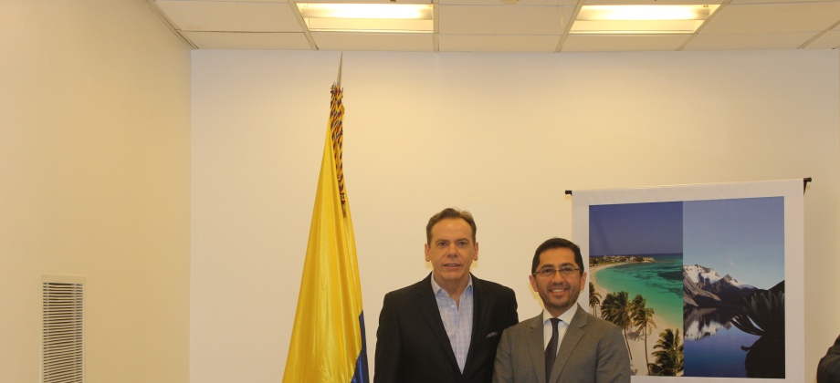 Encuentro de trabajo entre funcionarios del Consulado de Colombia en Buenos Aires y la Dirección Nacional de Migraciones 