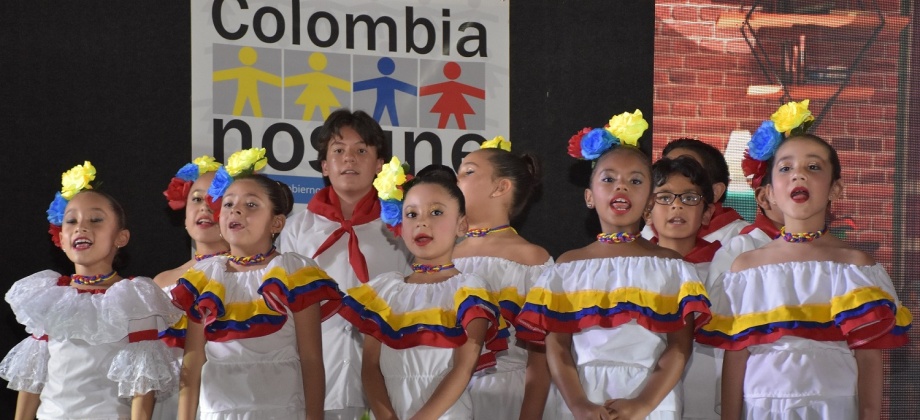 'La magia de la Navidad: Luz y arte por Colombia', niños colombianos celebran la Navidad con el Consulado de Colombia en Guadalajara