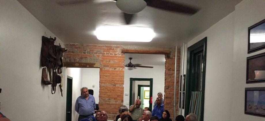 El Cónsul general participó en conversatorio sobre servicios consulares, la ley de víctimas, ley retorno con miembros de la comunidad de Allentown en Pennsylvania