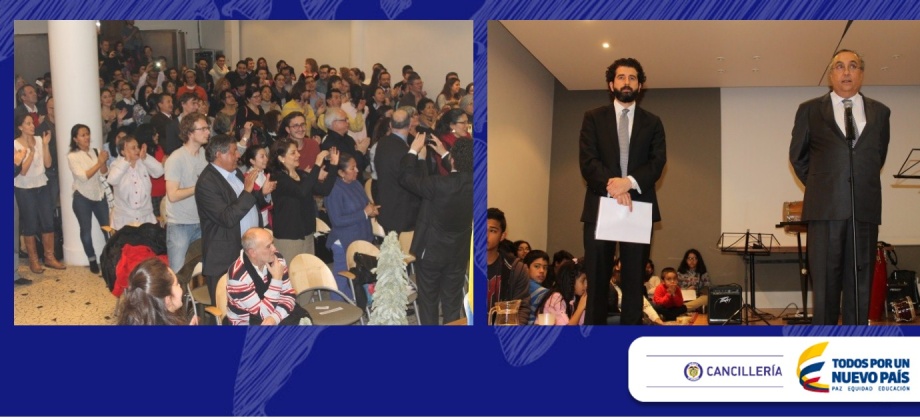 La Embajada y el Consulado de Colombia celebraron la novena de Navidad en París
