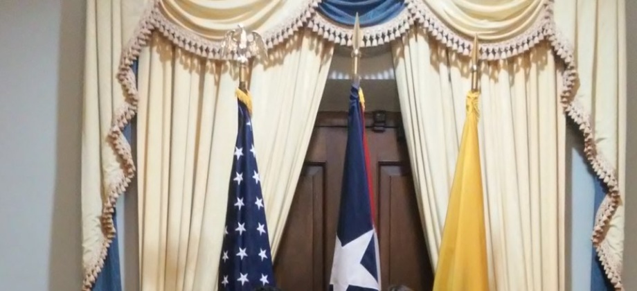Cónsul de Colombia en Puerto Rico presentó Letras Patentes en la Secretaría de Estado de Puerto Rico