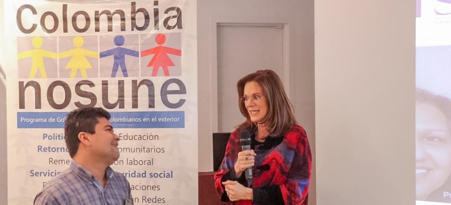 El viernes de la salud del Consulado en Nueva York contó con el testimonio del colombiano Jeison Aristizábal, Héroe de CNN 2016