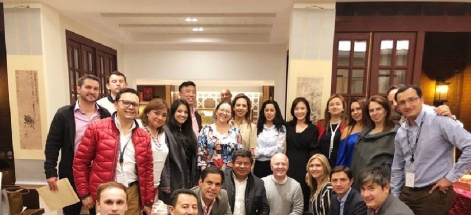 Cónsul General de Colombia en Shanghái, sostuvo un encuentro con el grupo Inalde-Ceibs
