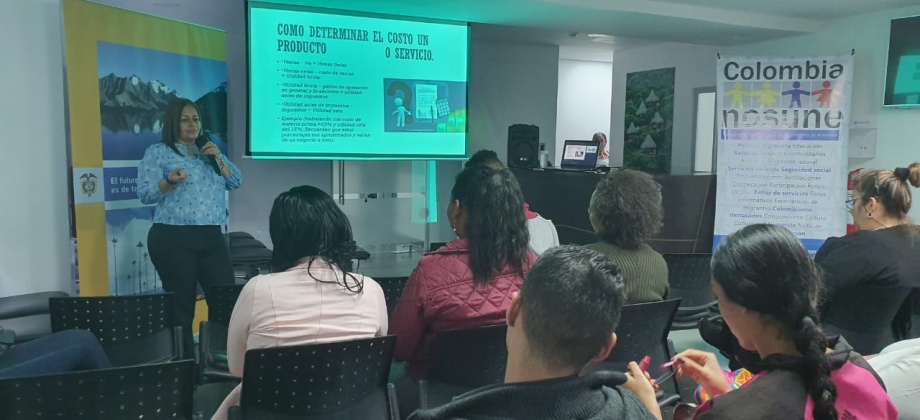 Consulado de Colombia en Quito realizó con éxito el taller ¿Cómo determinar los costos de tu emprendimiento o negocio?