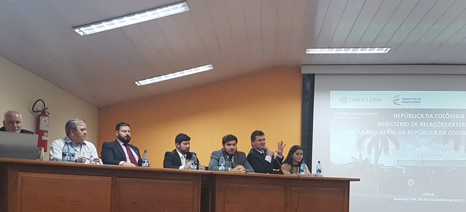 Cónsul de Colombia presentó la conferencia ‘Erradicación de la pobreza en Latinoamérica’ en universidades de Manaos