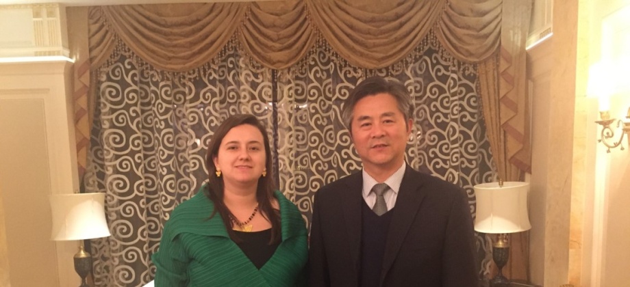 La Cónsul General de Colombia en Shanghái visita la Oficina de Asuntos Exteriores de Nantong, Provincia de Jiangsu 