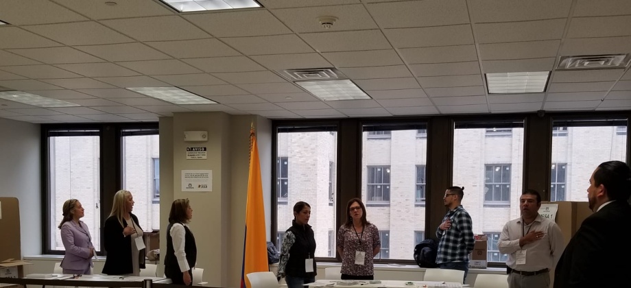 Inició la jornada electoral presidencial 2018 para la segunda vuelta en el Consulado de Colombia en Newark