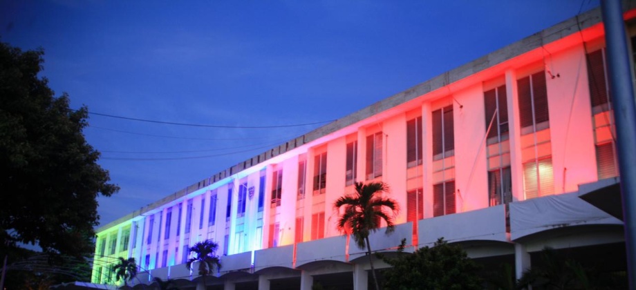 República Dominicana se iluminó con los colores de la bandera de Colombia en la conmemoración del 7 de Agosto, Día de la Batalla de Boyacá