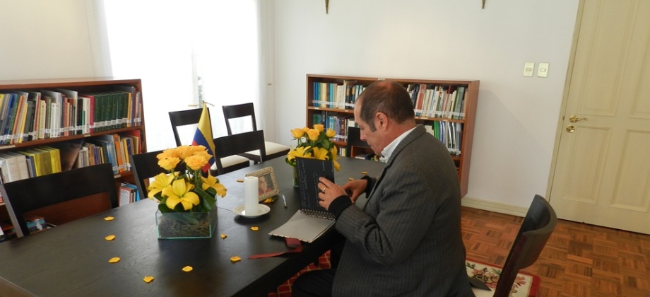 Representante del IICA en Bolivia, Juan Risi, deja un mensaje en homenaje al escritor
