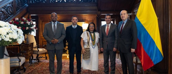 Canciller Álvaro Leyva Durán dialoga y coordina acciones con diplomáticos colombianos Estados Unidos