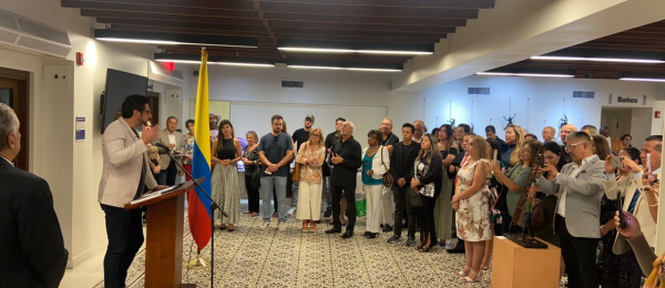Colombianos que contribuyen con la buena imagen del país en el Sur de la Florida están en el Consulado de Colombia en Miami