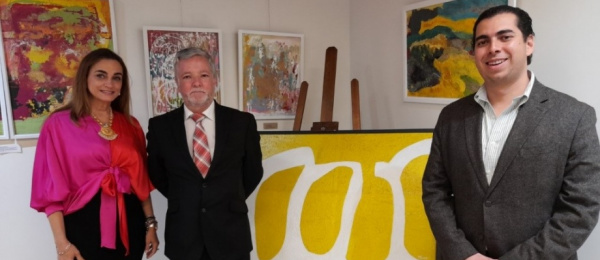 El Consulado de Colombia en Miami abrió sus puertas al artista William Michaels Guerrero y celebró con éxito la tradicional Noche de Galería